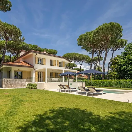 Smeralda Marina di Pietrasanta